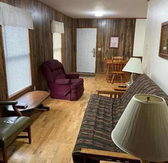1ベッドルームアパートメント, Pine Valley Motel