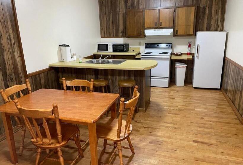 1ベッドルームアパートメント, Pine Valley Motel