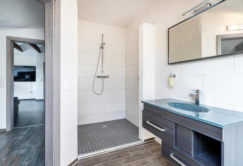 1 Bedroom Apartment Lake View, Villa Moorstern