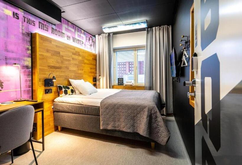 غرفة قياسية حمام مشترك, Time Rooms Sairaala Novan Vieressä