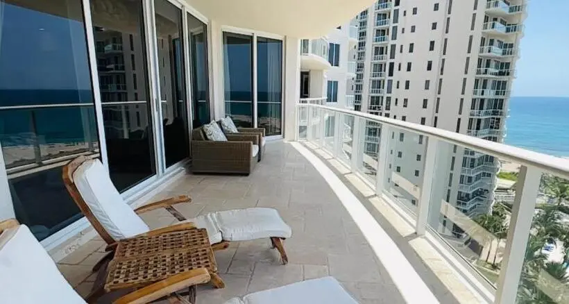 ３ベッドルームアパートメント, Ritz Carlton Luxurious Residence On Singer Island