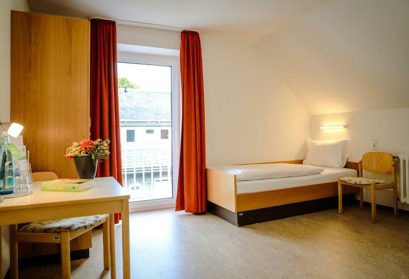 اتاق استاندارد یک نفره, St. Bonifatius