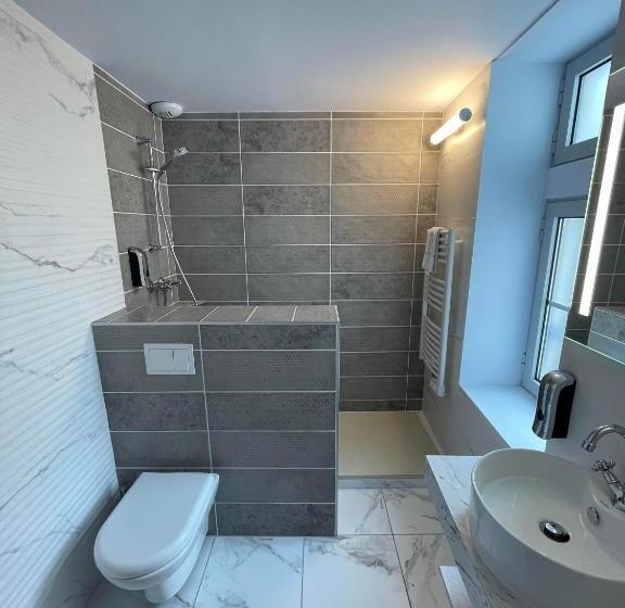 Номер Стандарт Вид на Сад, Domaine Clairfontaine Noyarey   Suites Junior