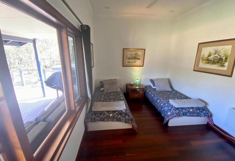 Семейное Бунгало, Sandalwood Downs Fabulous Farm Stay Toodyay