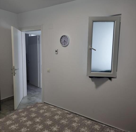 ２ベッドルームアパートメント, Casa Musceleana