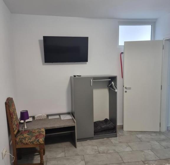 ２ベッドルームアパートメント, Casa Musceleana