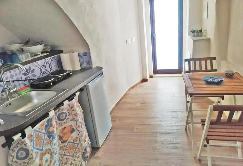 Standard-huone, Correri 125