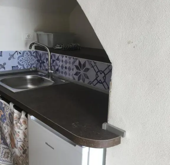 Standard-huone, Correri 125