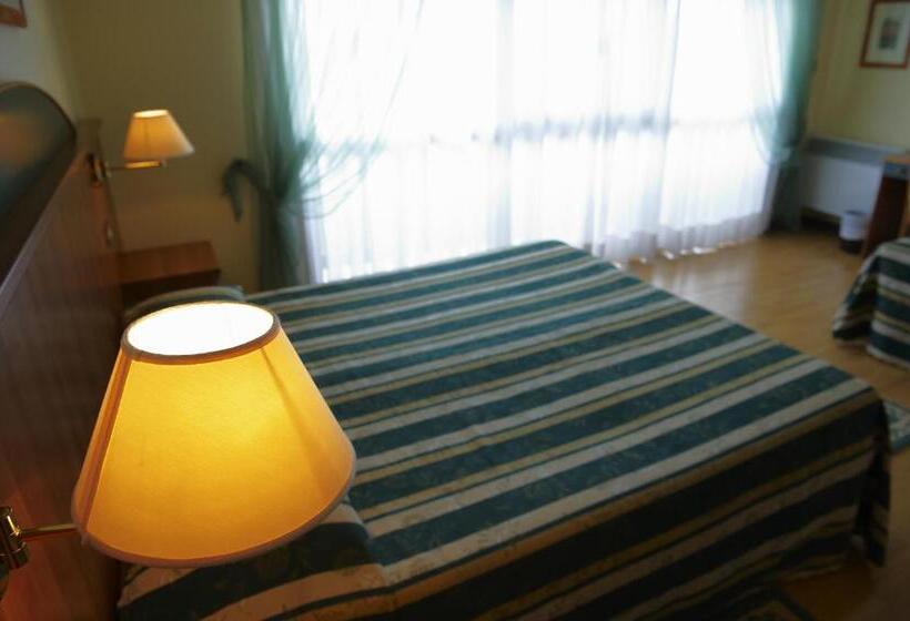 اتاق استاندارد سه نفره, Agriturismo Il Cascinale