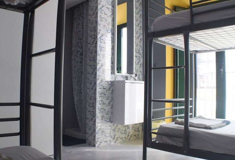 Четырехместный Номер Стандарт, Hostal Baobab
