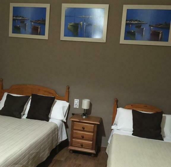 Quarto Triplo Standart, Hostal Fantoni