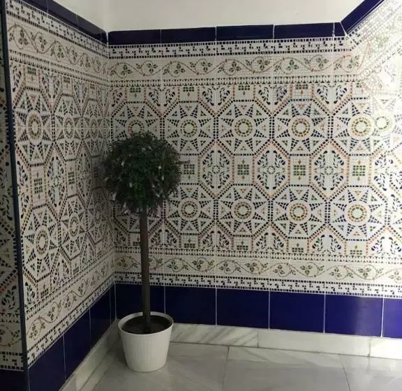 اتاق استاندارد سه نفره, Hostal Fantoni