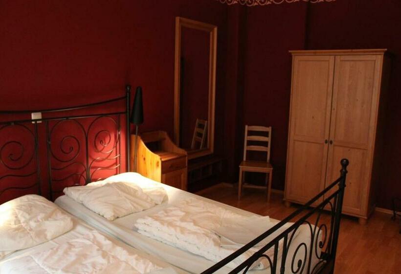 חדר סטנדרד יחיד חדר אמבטיה משותף, Hostel Louise 20