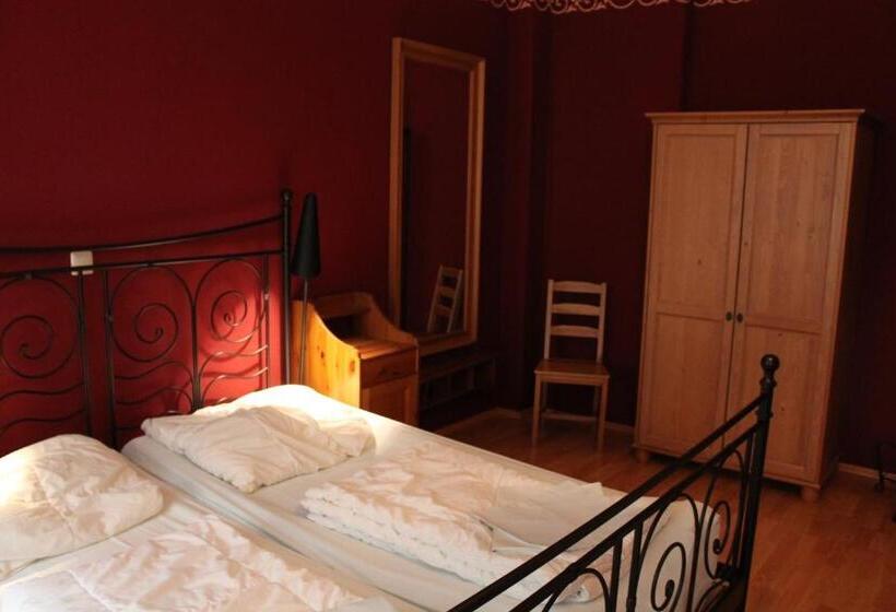 חדר סטנדרט חדר אמבטיה משותף, Hostel Louise 20