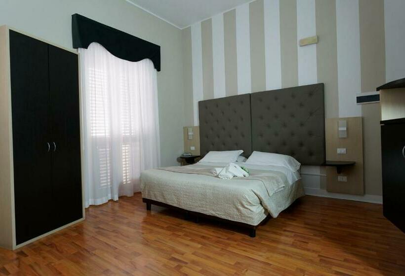 스탠다드 룸, Sant'elia