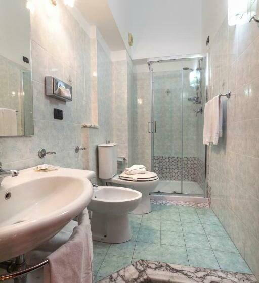 스탠다드 룸, Sant'elia