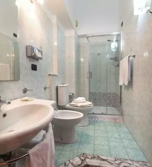 اتاق استاندارد, Sant'elia