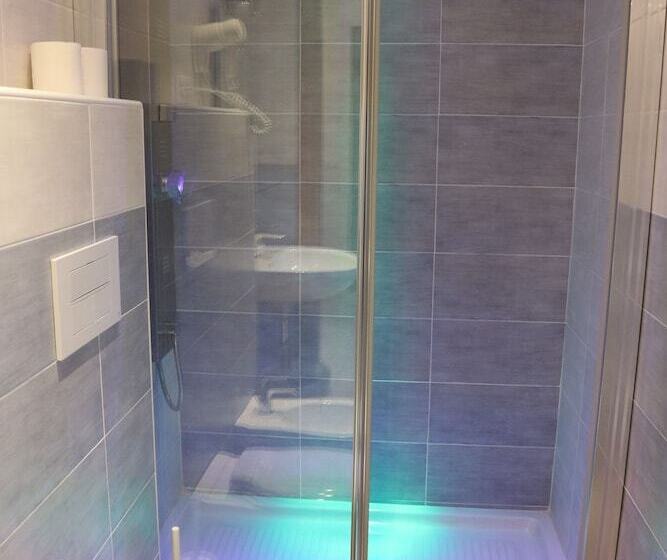 اتاق اکونومی, Viterbo Inn