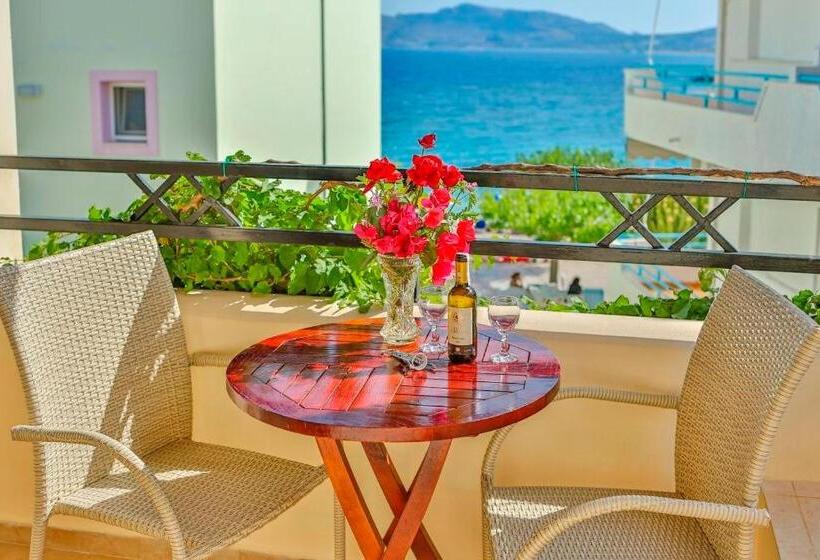 غرفة قياسية إطلالة جانبية علي البحر, Haraki Memories Beach Studios