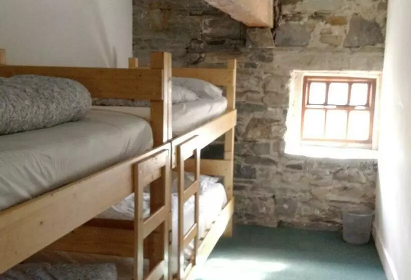 Standard Neljän Hengen Huone, The Old Mill Holiday Hostel