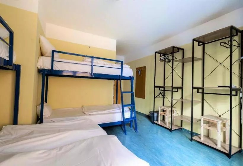 اتاق راحتی سه تخته, Pegasus Hostel Berlin