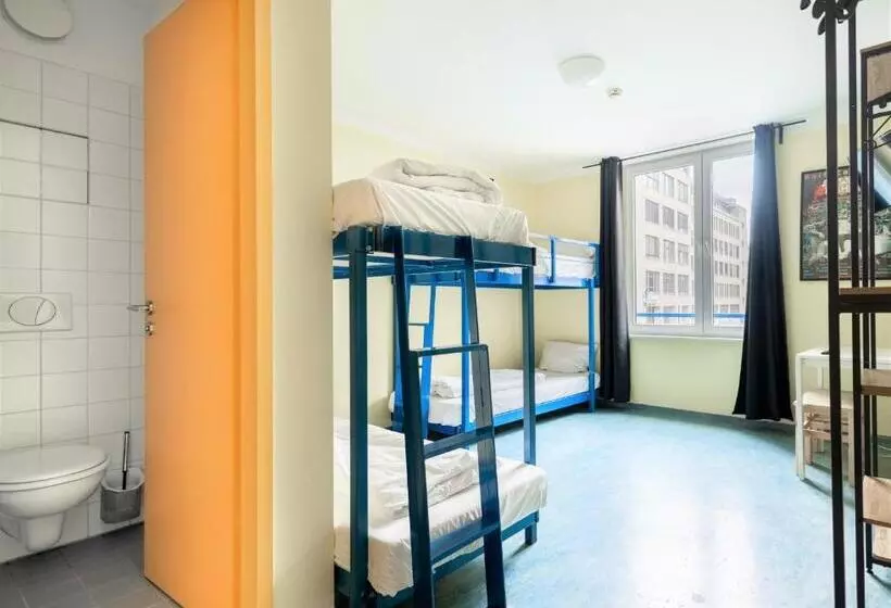 تختخواب در اتاق مشترک, Pegasus Hostel Berlin