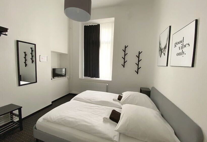 اتاق استاندارد با سرویس بهداشتی مشترک, Avalex