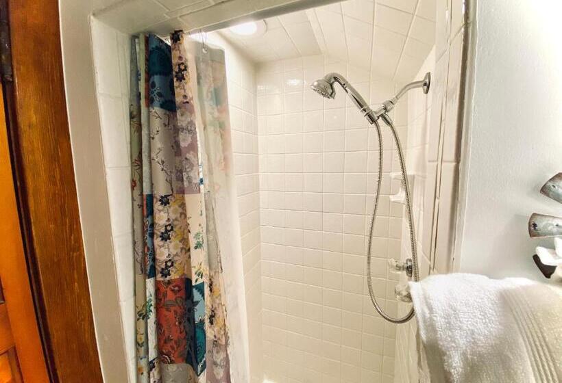 스위트, The Abriendo Inn