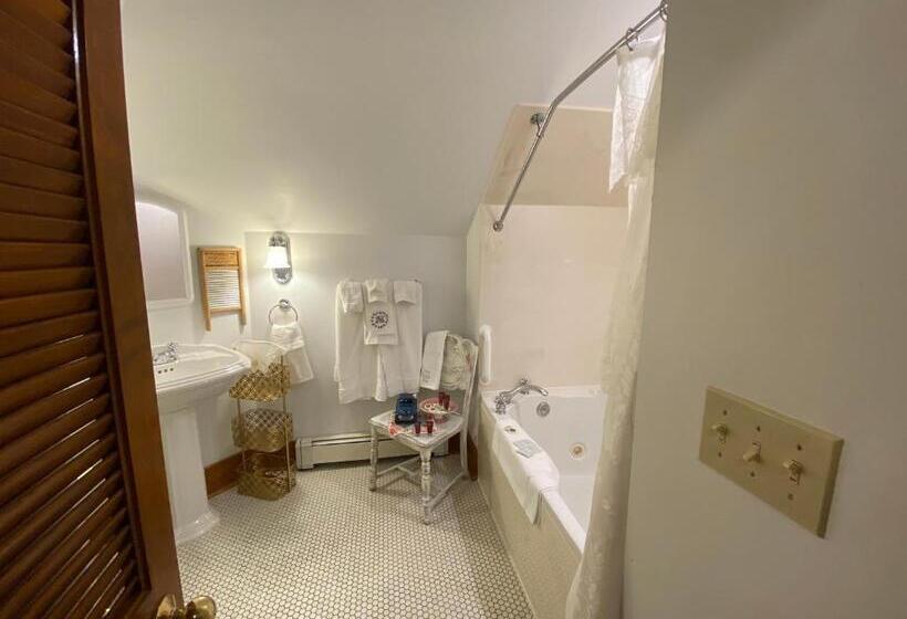 자쿠지 스위트, The Abriendo Inn