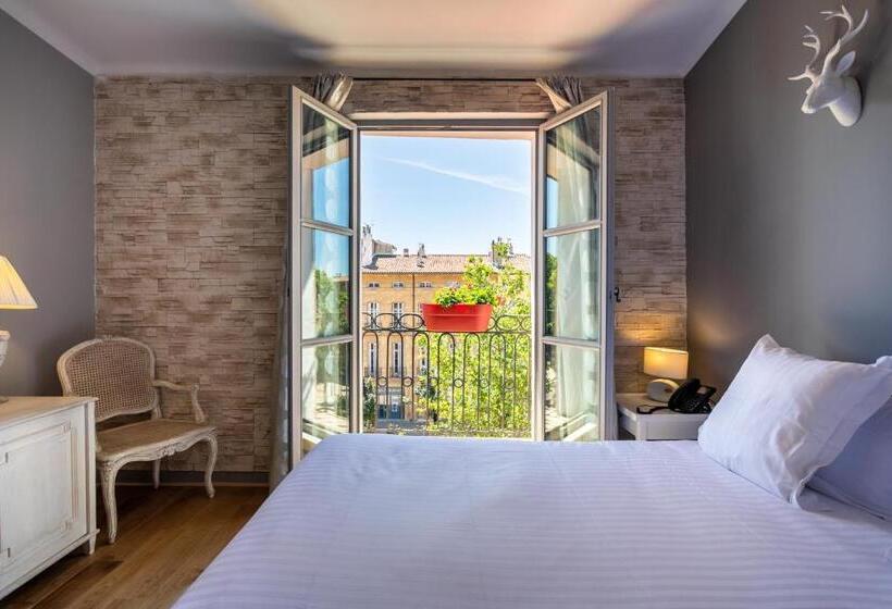 标准间, Café De Paris