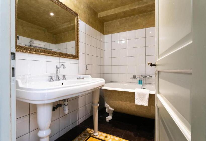 高级大房间, Café De Paris