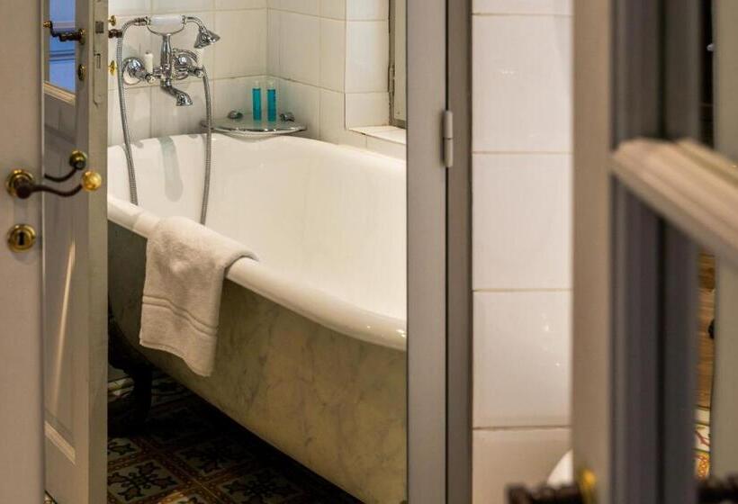 标准间, Café De Paris