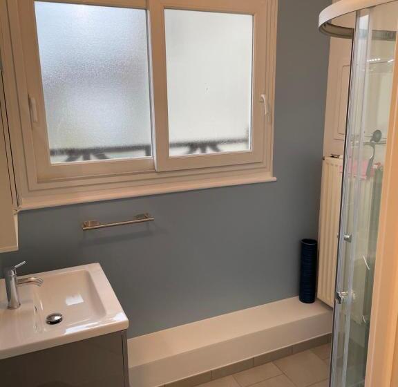 带共用浴室的标准房间, Le 37