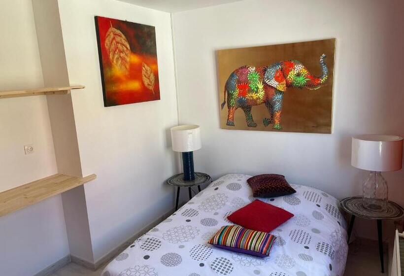 带共用浴室的标准房间, Le 37