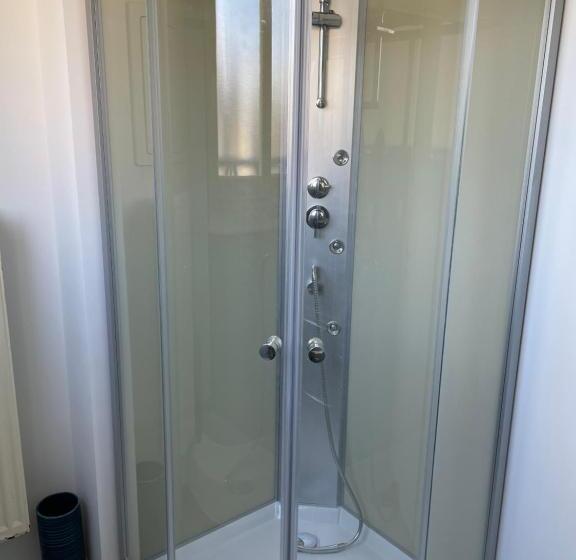 带共用浴室的标准房间, Le 37