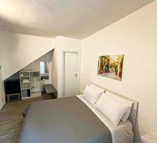 اتاق استاندارد با بالکن, Corte San Gaetano