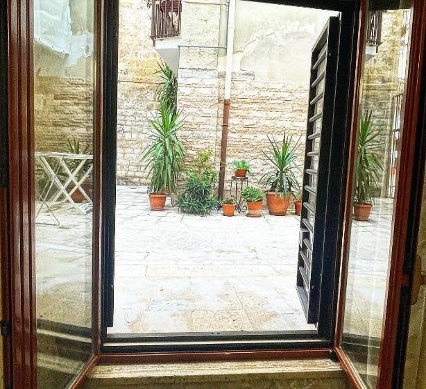 اتاق استاندارد با چشم‌انداز باغ, Corte San Gaetano