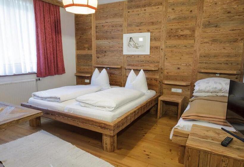 带花园景观的标准三人间, Haus Kogler