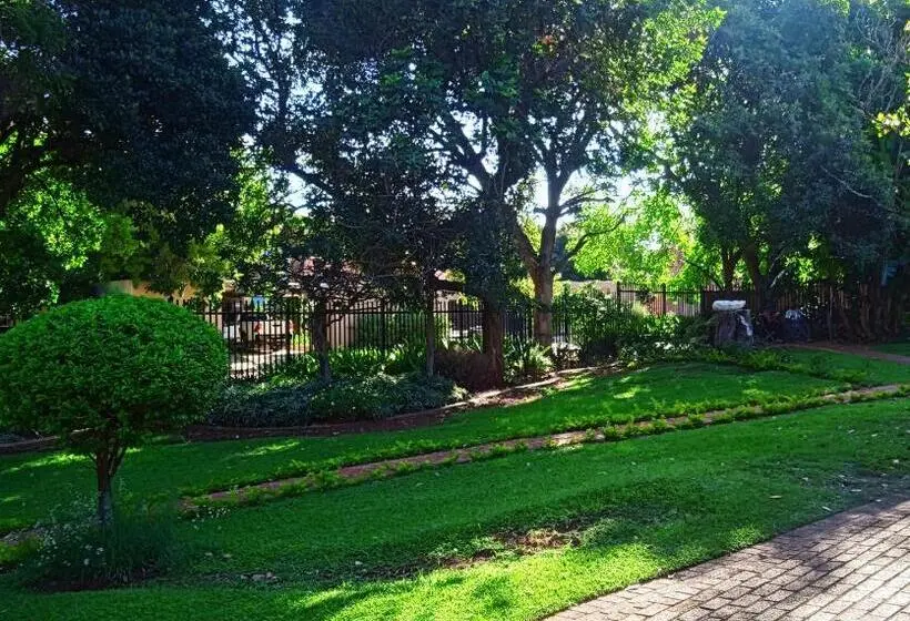 اتاق استاندارد, Lydiana Guesthouse