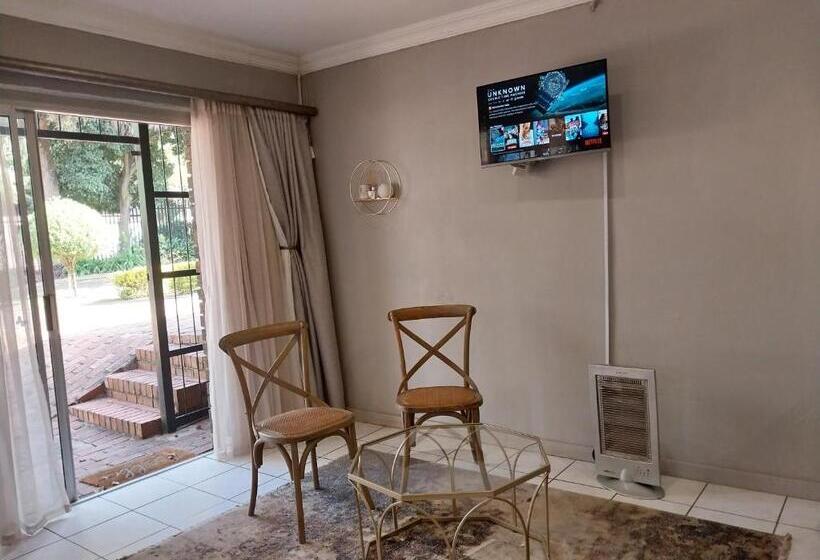 Номер Deluxe, Lydiana Guesthouse