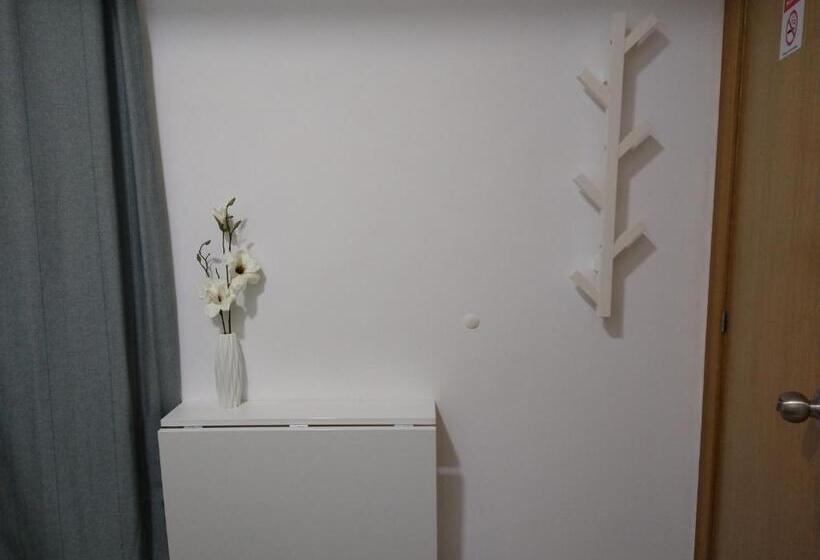 اتاق اکونومی یک تخته, Pension132