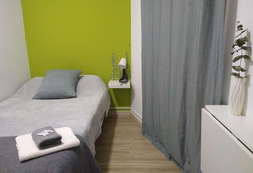 اتاق اکونومی یک تخته, Pension132