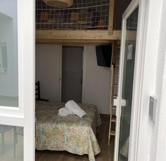 4인용 스탠다드 룸, Apartamentos El Alcazar De Jerez