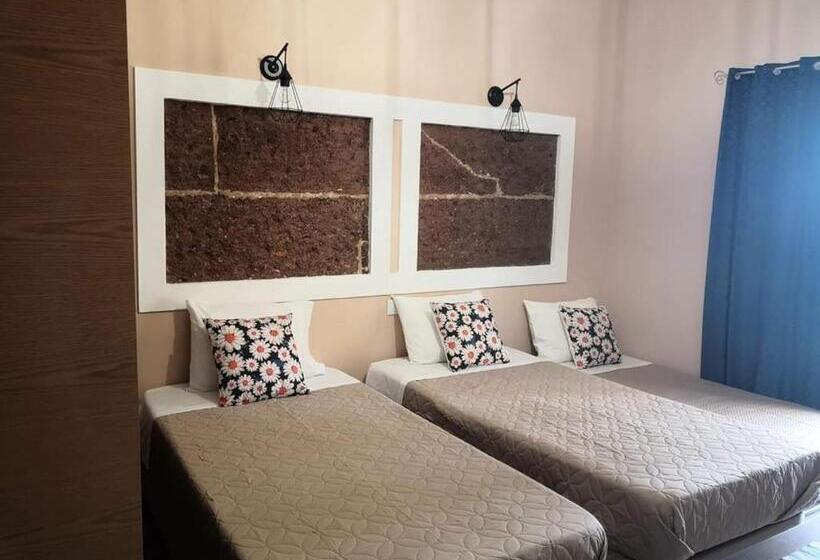 غرفة قياسية ثلاثية مزودة بشرفة, Herdade Monte Novo Do Pocinho