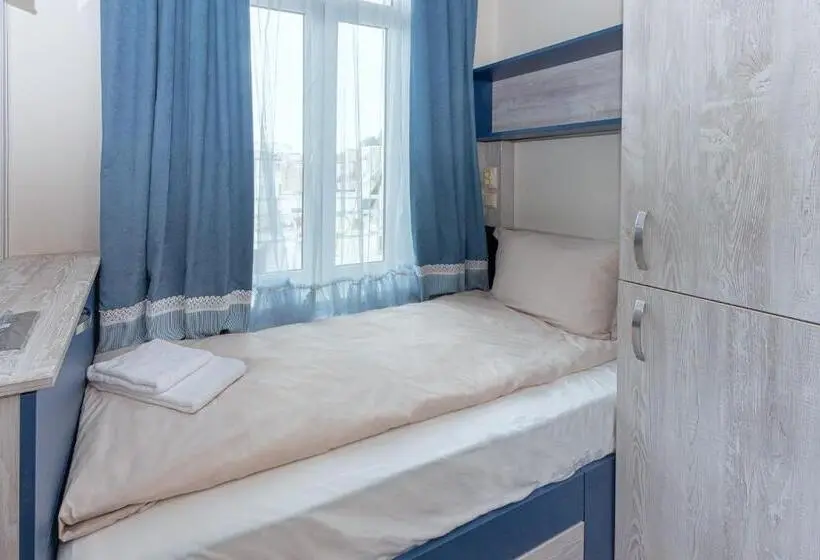 اتاق استاندارد یک نفره, Bolero Suites