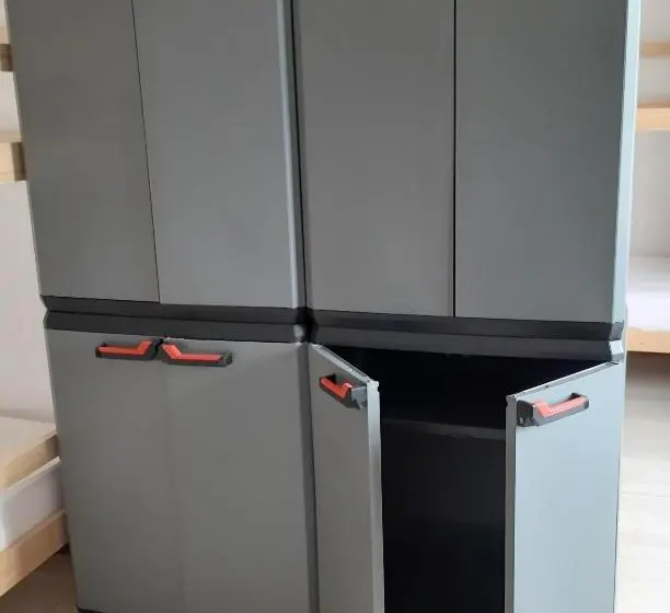ルームシェアのワンベッド, Albergue La Costana