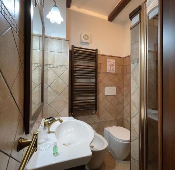 标准单人间, La Vie En Rose