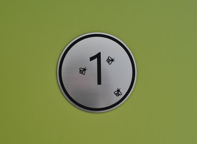 اتاق استاندارد با سرویس بهداشتی مشترک, Nona Bb