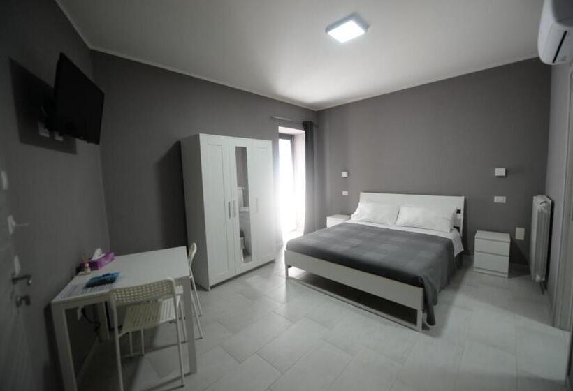 Номер Deluxe, Sonia E Alessia