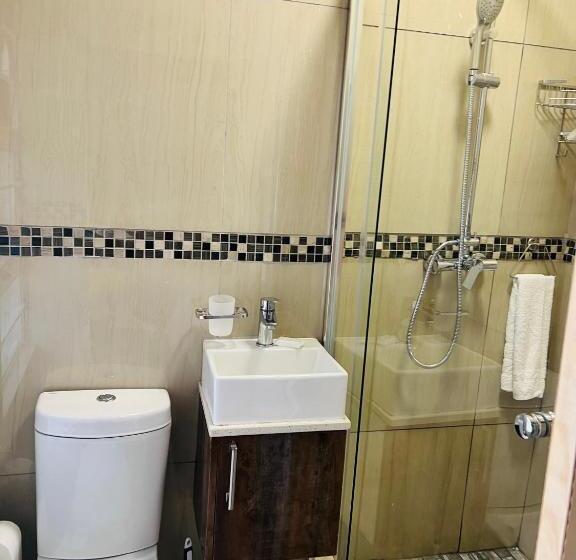 Семейный Номер, 36 Frere Road Shelly Beach , Margate